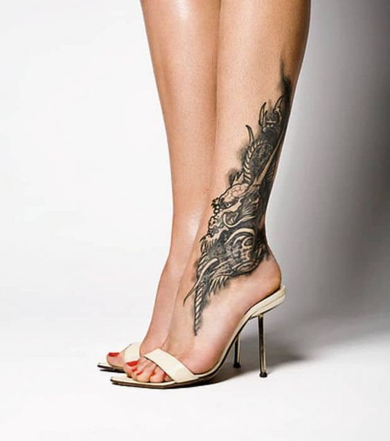 Les 100 plus beaux tatouages cheville femme 59