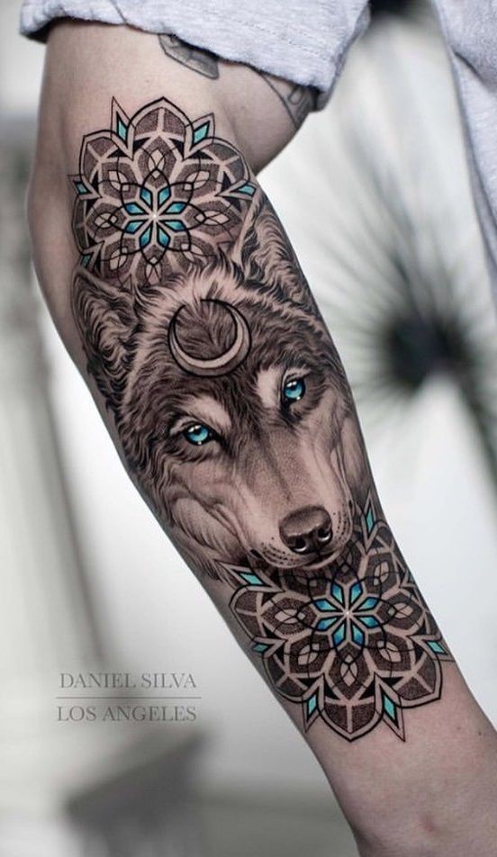 Les 100 plus beaux tatouages loup pour femme 9