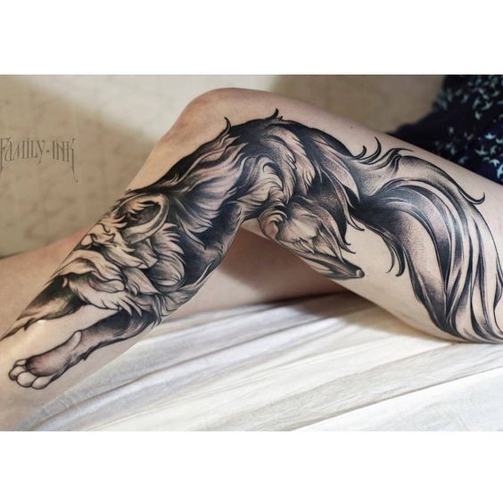 Les 100 plus beaux tatouages loup pour femme 15