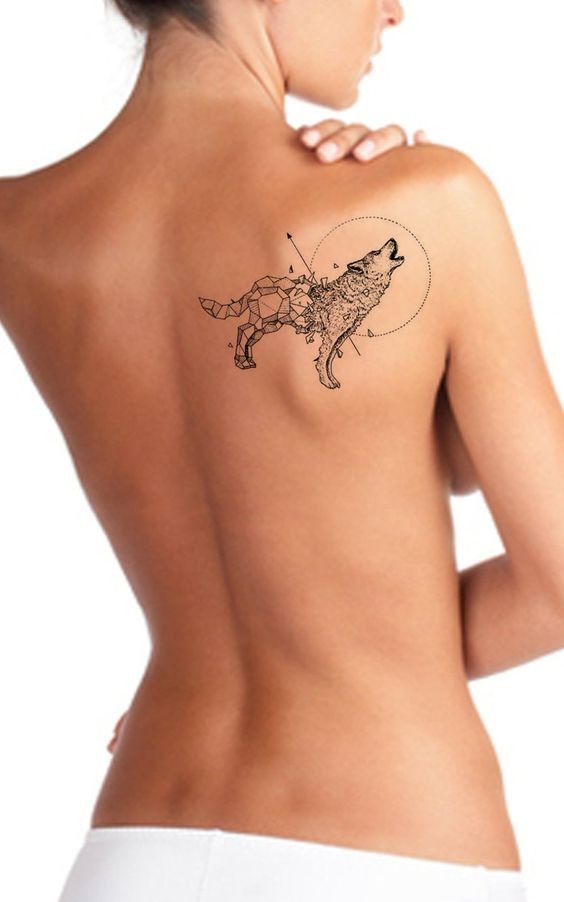 Les 100 plus beaux tatouages loup pour femme 16