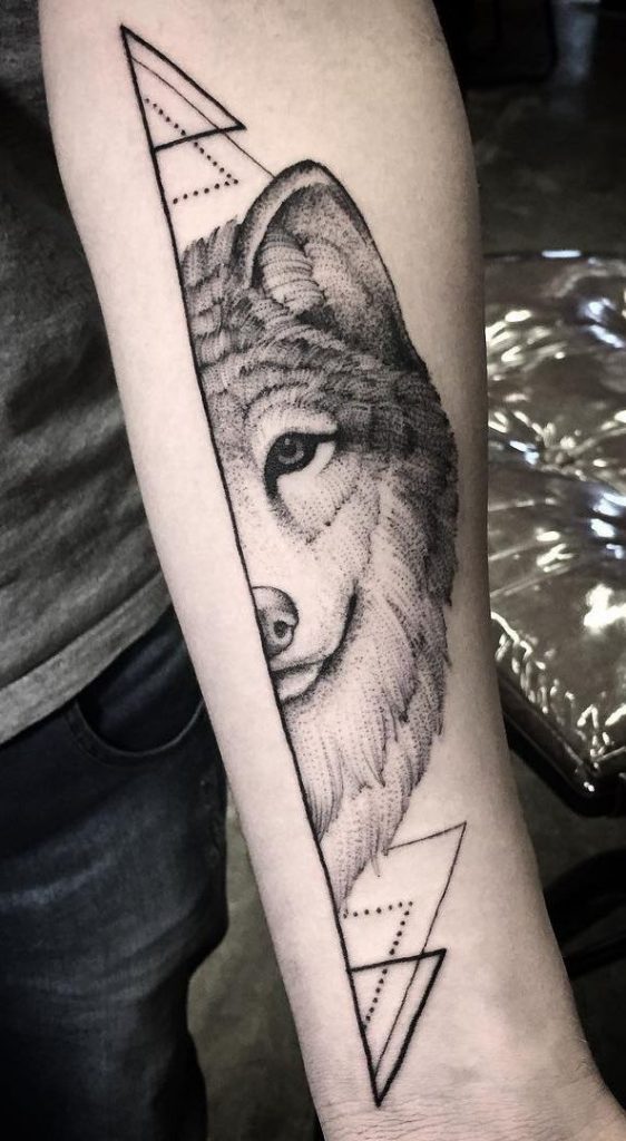 Les 100 plus beaux tatouages loup pour femme 19
