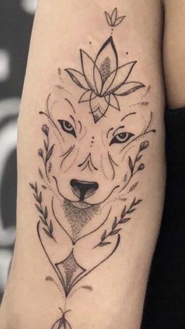 Les 100 plus beaux tatouages loup pour femme 75
