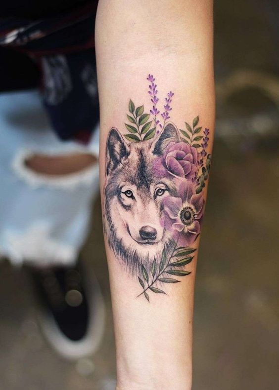 Les 100 plus beaux tatouages loup pour femme 83