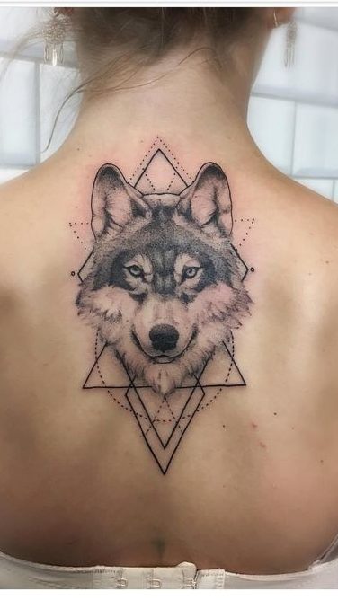 Les 100 plus beaux tatouages loup pour femme 95
