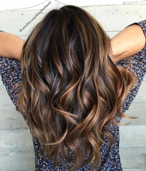 Les 29 plus beaux balayages chocolat sur cheveux noir 13 Les 29 plus beaux balayages chocolat sur cheveux noir 13