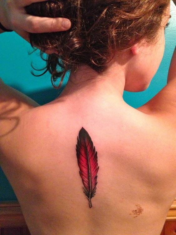 Les 100 plus beaux tatouages dos femme 1