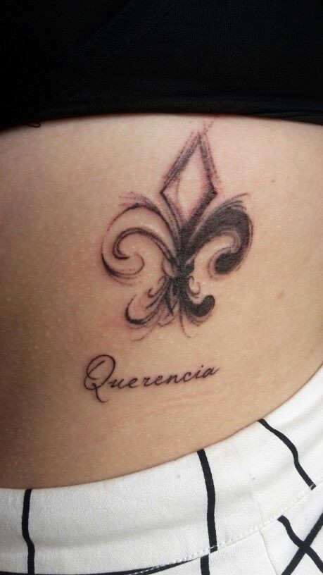 Les 50 plus beaux tatouages fleurs de lys 21 Les 50 plus beaux tatouages fleurs de lys 21