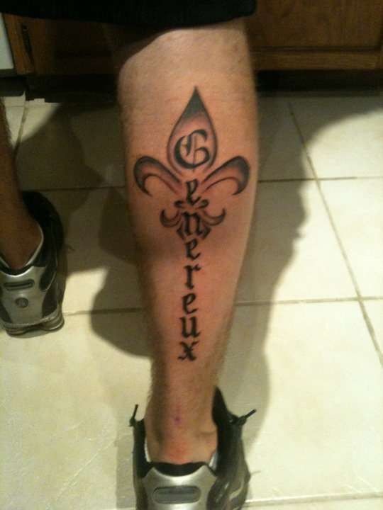 Les 50 plus beaux tatouages fleurs de lys 31 Les 50 plus beaux tatouages fleurs de lys 31