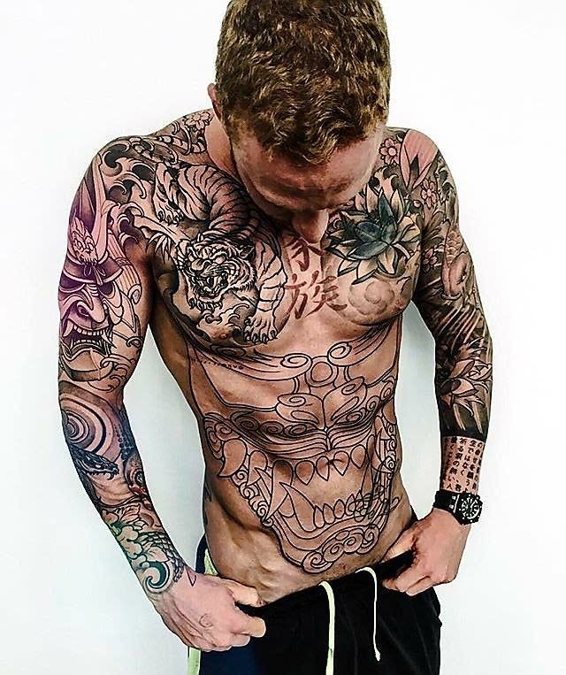 Les 50 plus beaux tatouages torse homme 39