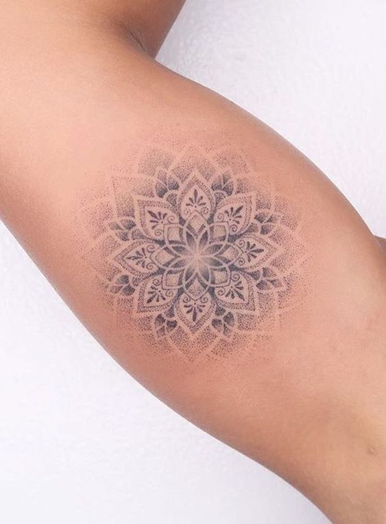 Les 50 plus beaux tatouages mandala 47