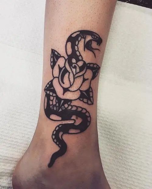100 top idées de tatouages serpents 51