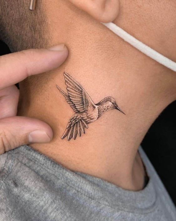 Les 50 plus beaux tatouages cou homme 8