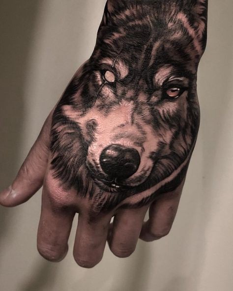 Les 50 plus beaux tatouages loup viking 11