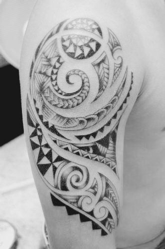 100 top idées de tatouages maori pour s'inspirer 13