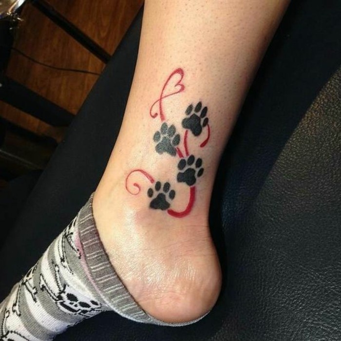 50 top idées de tatouages patte de chien 16
