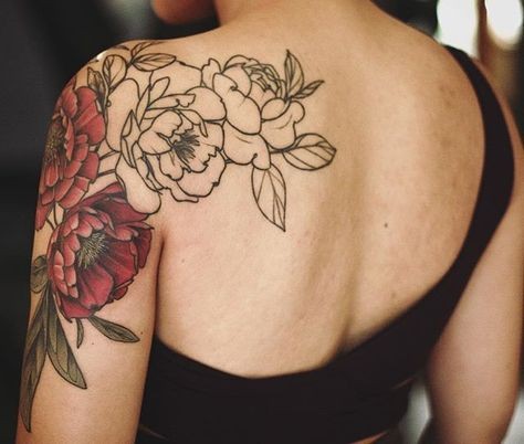 Les 50 plus beaux tatouages femme à l'épaule 17