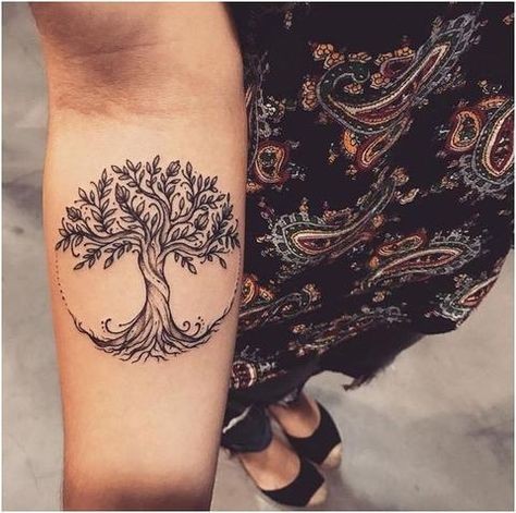 Les 50 plus beaux tatouages arbre de vie 18