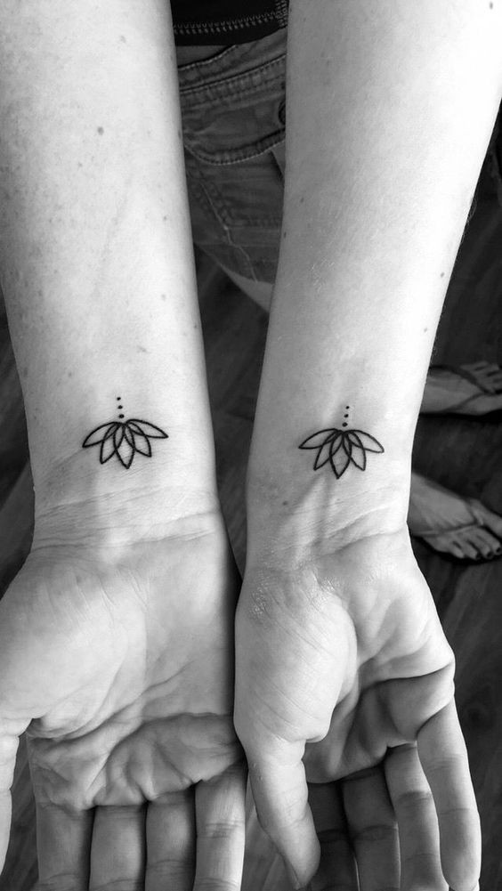 50 top idées de tatouages sœur pour s'inspirer 19