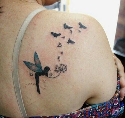 Les 50 plus beaux tatouages femme à l'épaule 24