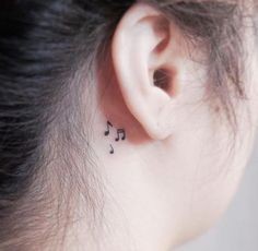 Les 50 plus beaux tatouages derrière l'oreille 33