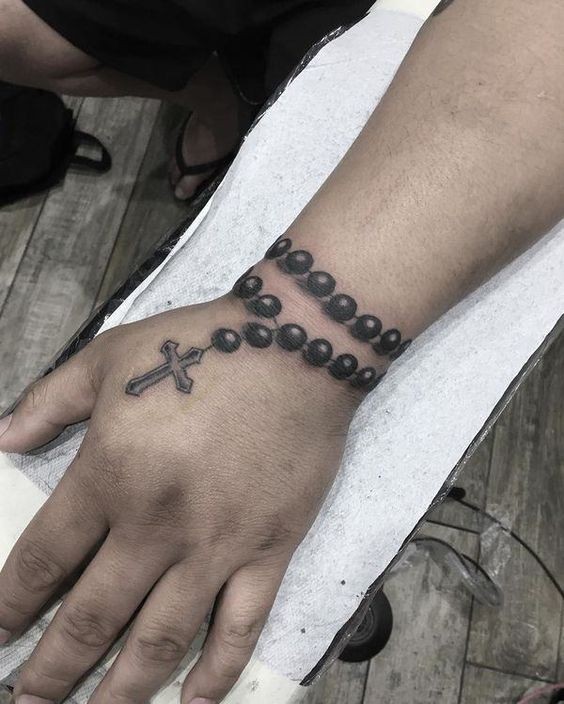 56 top idées de tatouages poignet 33 56 top idées de tatouages poignet 33