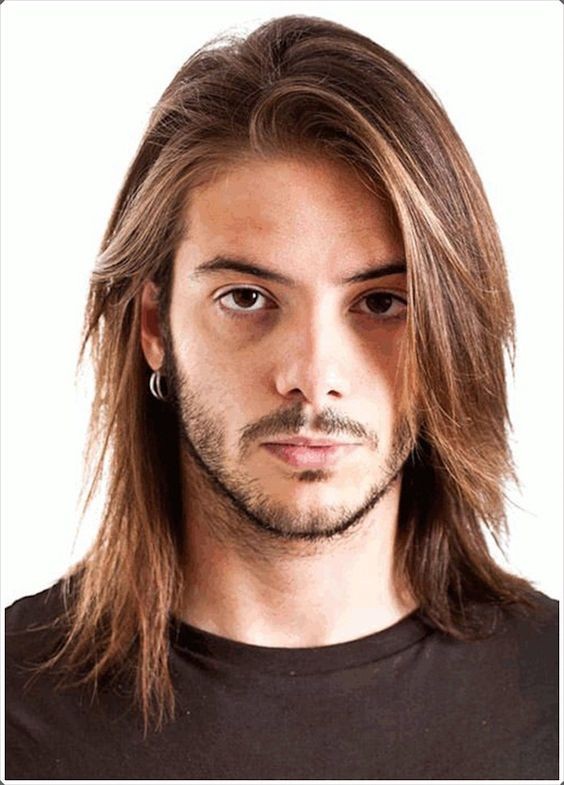 Les 44 plus belles coiffures pour hommes aux cheveux longs 34