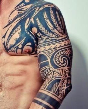 100 top idées de tatouages maori pour s'inspirer 35