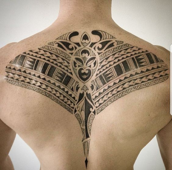 100 top idées de tatouages maori pour s'inspirer 39