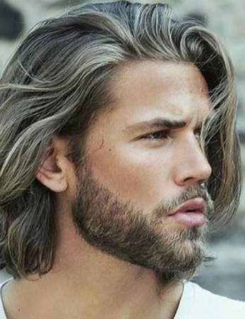 Les 44 plus belles coiffures pour hommes aux cheveux longs 4