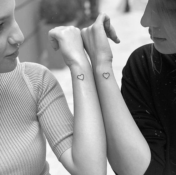 50 top idées de tatouages sœur pour s'inspirer 44