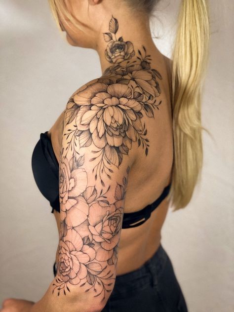 Les 50 plus beaux tatouages femme à l'épaule 46
