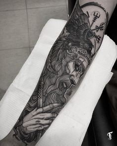 Les 100 plus beaux tatouages viking 51