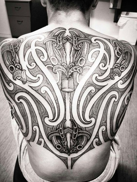 100 top idées de tatouages maori pour s'inspirer 53