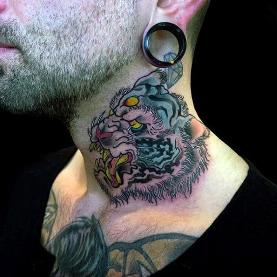 50 top idées de tatouages cou pour homme 5