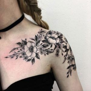Les 50 plus beaux tatouages femme à l'épaule 6