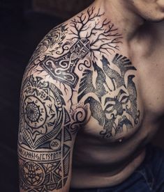 Les 100 plus beaux tatouages viking 70