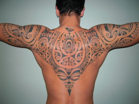 100 top idées de tatouages maori pour s'inspirer 82