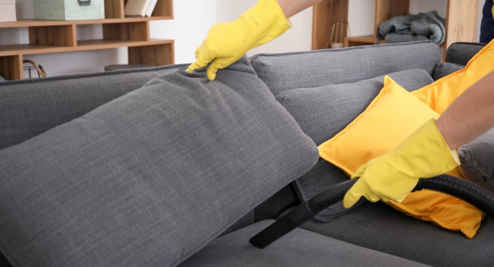 10 astuces hyper-simples pour nettoyer un canapé en tissu 1