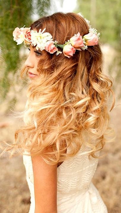 33 Coiffures de mariage bohèmes pour cheveux mi longs 11