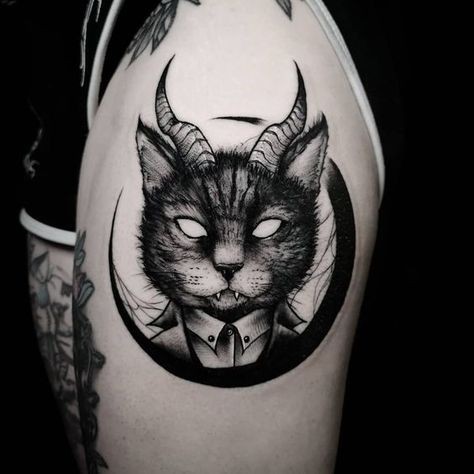 27 top idées de tatouages chat noir pour s'inspirer 15