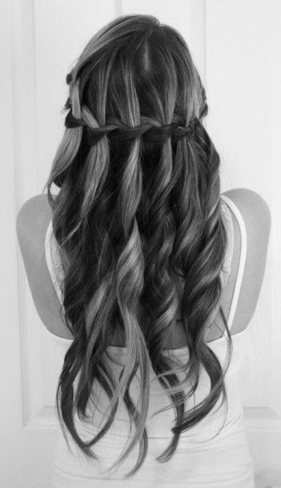 33 Coiffures de mariage bohèmes pour cheveux mi longs 20 33 Coiffures de mariage bohèmes pour cheveux mi longs 20