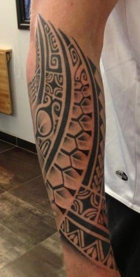 48 top idées de tatouages maori homme 20