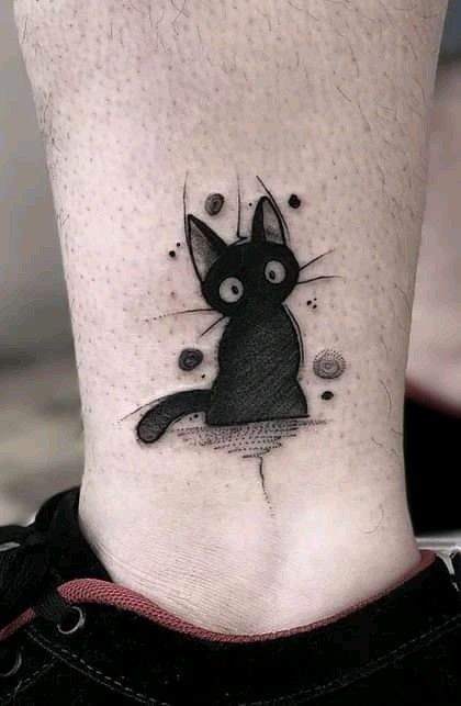 27 top idées de tatouages chat noir pour s'inspirer 2