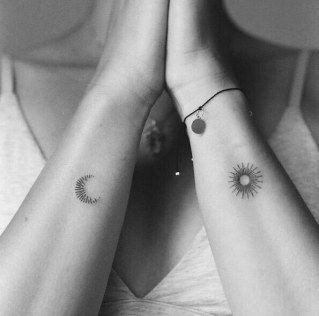 33 top idées de tatouages lune & soleil 2