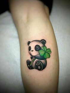 25 top idées de tatouages panda pour s'inspirer 22