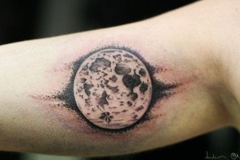 32 top idées de tatouages lune celtique pour s'inspirer 23
