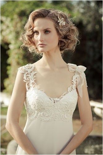 42 Coiffures de mariage pour cheveux mi-longs 27