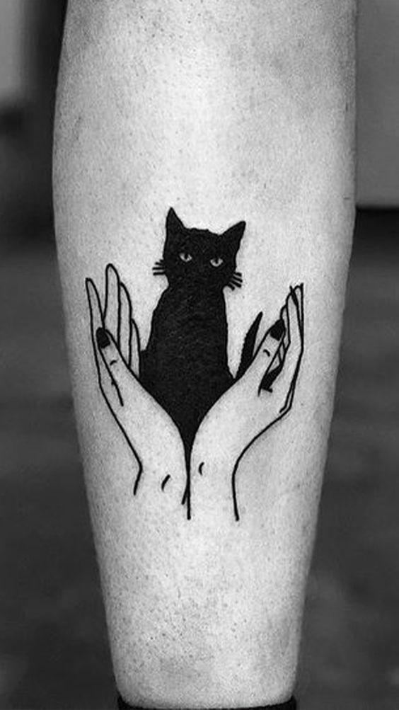 27 top idées de tatouages chat noir pour s'inspirer 27