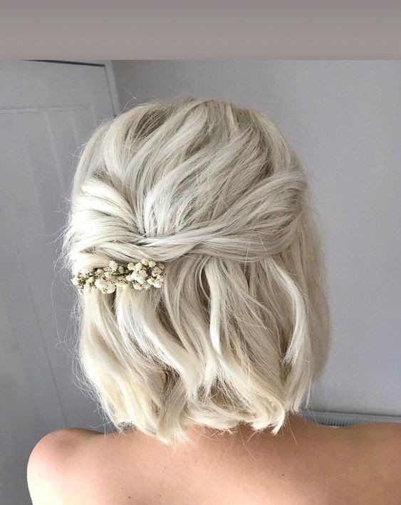 42 Coiffures de mariage pour cheveux mi-longs 36