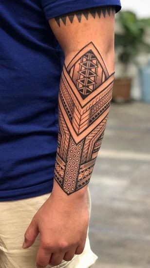 49 top idées de tatouages maori avant bras 35